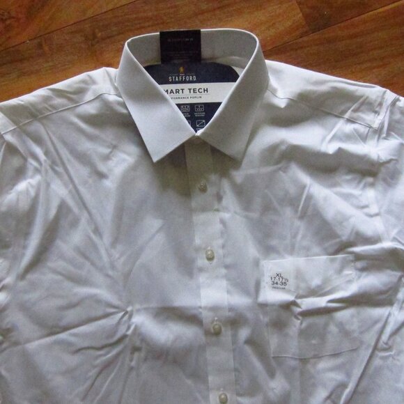 NWT- Mens Stafford White Smart Tech L/S Shirt Performance Poplin 17-17 1/2,34/35 - Picture 2 of 10